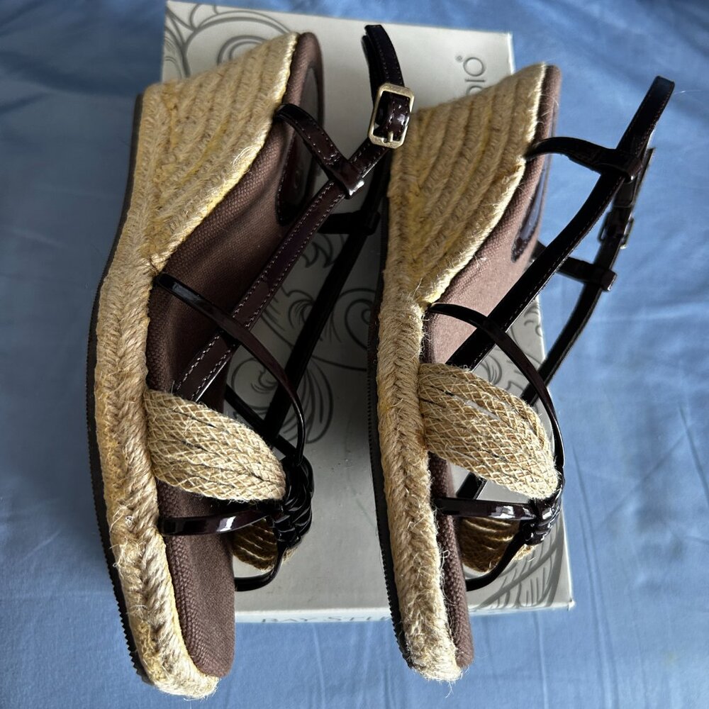 Sandals - Picture 2 of 4